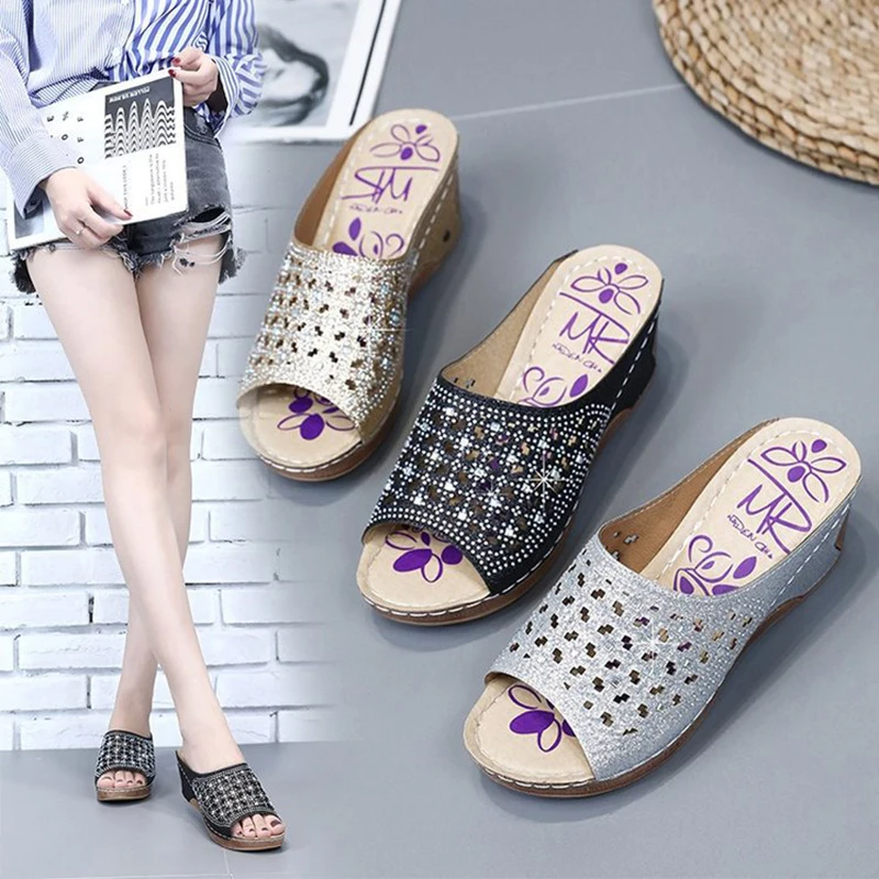 

Diamond Slippers Summer Shoes Women Leisure Outdoor Leather Sandals Hollow Out Female Soft Bottom Fashion Slippers