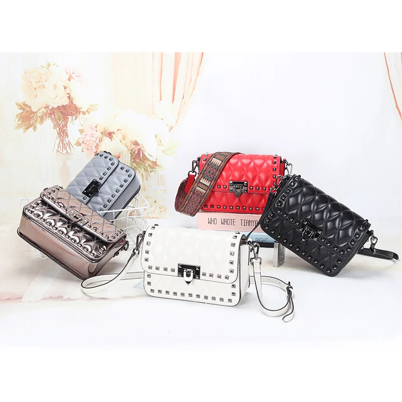

High Quality Brand Diamond Ladies Genuine Leather Messenger Bags Women Genuine Leather Handbags Fashion Rivet Shoulder Bags