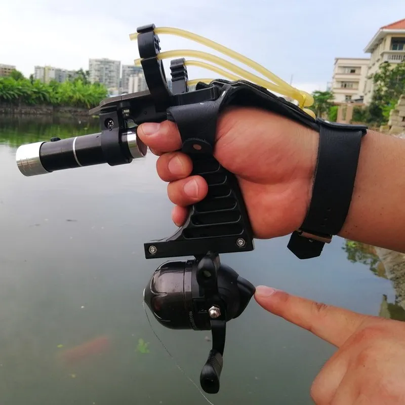 

Fishing Set Slingshot Hunting Catapult Suit Outdoor Shooting Fishing Reel+Dart+Left Handguard+Rubber Tube Flashlight