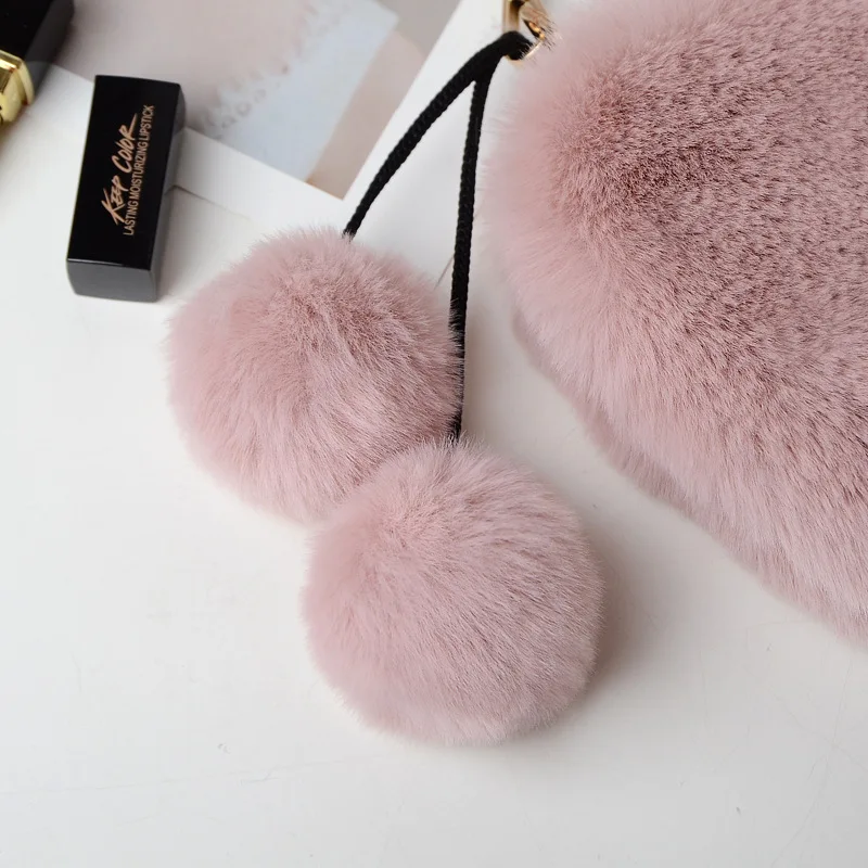 

2020 Autumn Winter Fashion Cute Plush Heart-shaped Women Handbag Various Colors Fluffy Shoulder Bag Female Purse