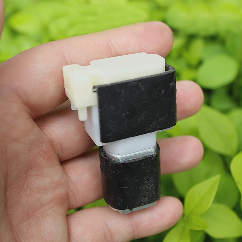 С источником питания от постоянного тока 6V Мини Вакуумный насос бесшумный