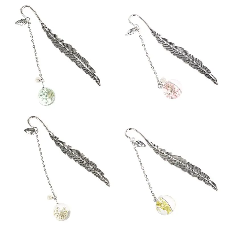 

Retro Bookmark Feather Dried Flower Gypsophila Specimen Vintage Creative Metal Bookmarks Stationery Gift