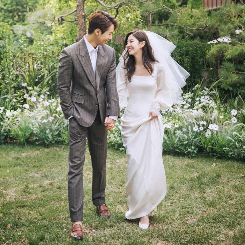 

Spring Long Wedding Dress Elegant Square Neck Full Sleeves Little A Modest Garden Bridal Gown TT333