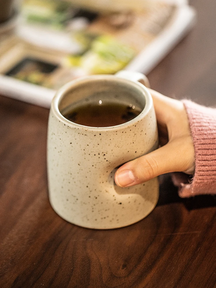 Керамическая кружка емкость фарфоровые чашки для кофе 400 мл матовая в