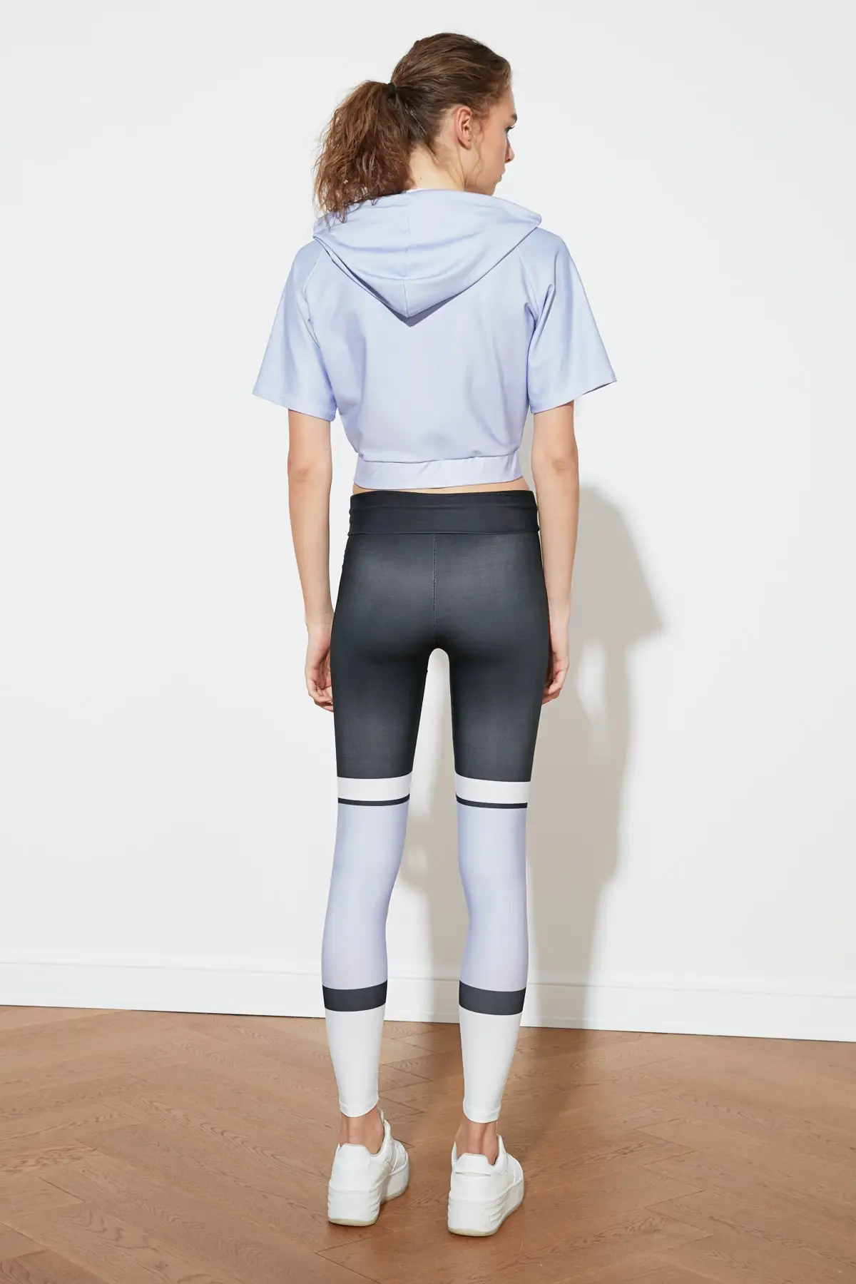 

Trendyol With Color Block Knitted Fitness Leggings TWOSS21TY0038