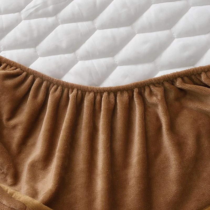 Эластичная натяжная простыня мягкая зимняя теплая молочная бархатная