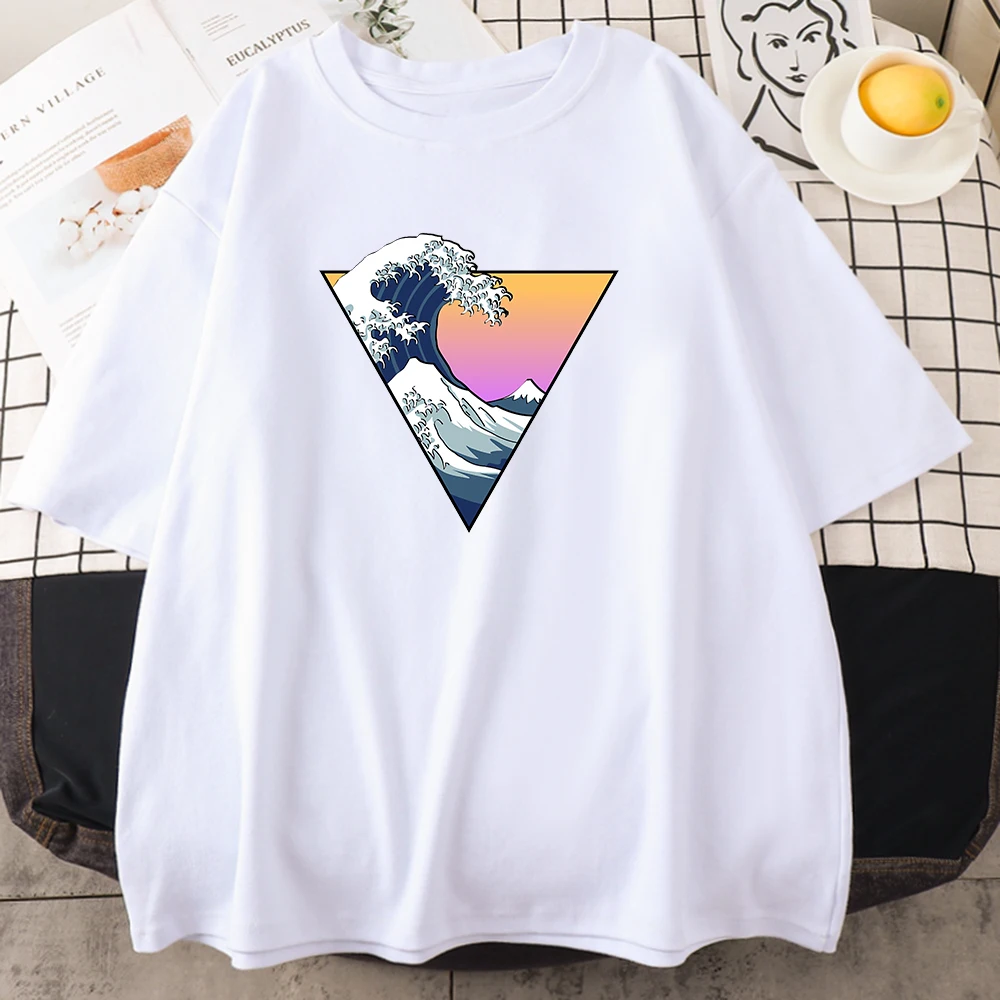 

Triangular Wave Ukiyo-e Printing Women's Tshirt Hip Hop Brand T Shirt Style Casual Clothing Fashion Breathable Soft T Shirt Male