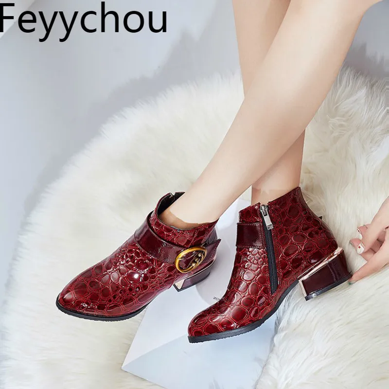 Ботинки женские из лакированной кожи на среднем каблуке с круглым носком | Обувь