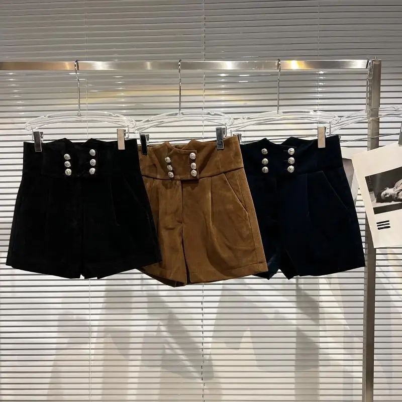

Новинка 2022, осенне-зимние дизайнерские модные женские двубортные бархатные шорты