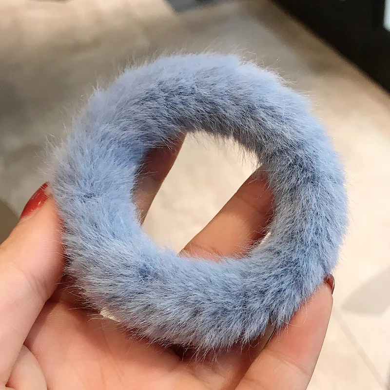 Резинки для волос женские плюшевые осенне-зимние 1 шт. |