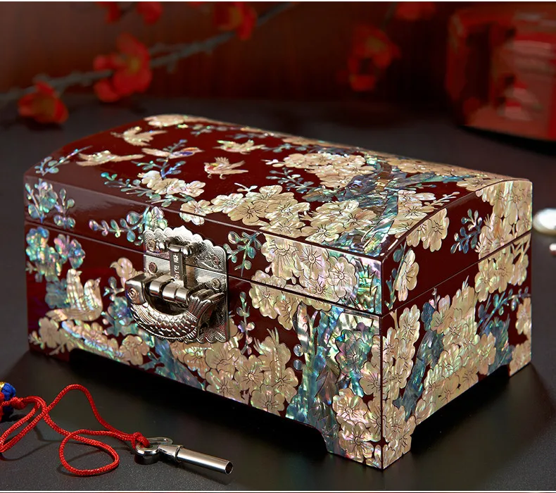 Hand Made Abalone Shell-linlaid Mosaic Jewelry Box Storage Lacquerware Lacquer Arts with Lock 18.2 x 11.2 x 8.6cm Wedding Gift