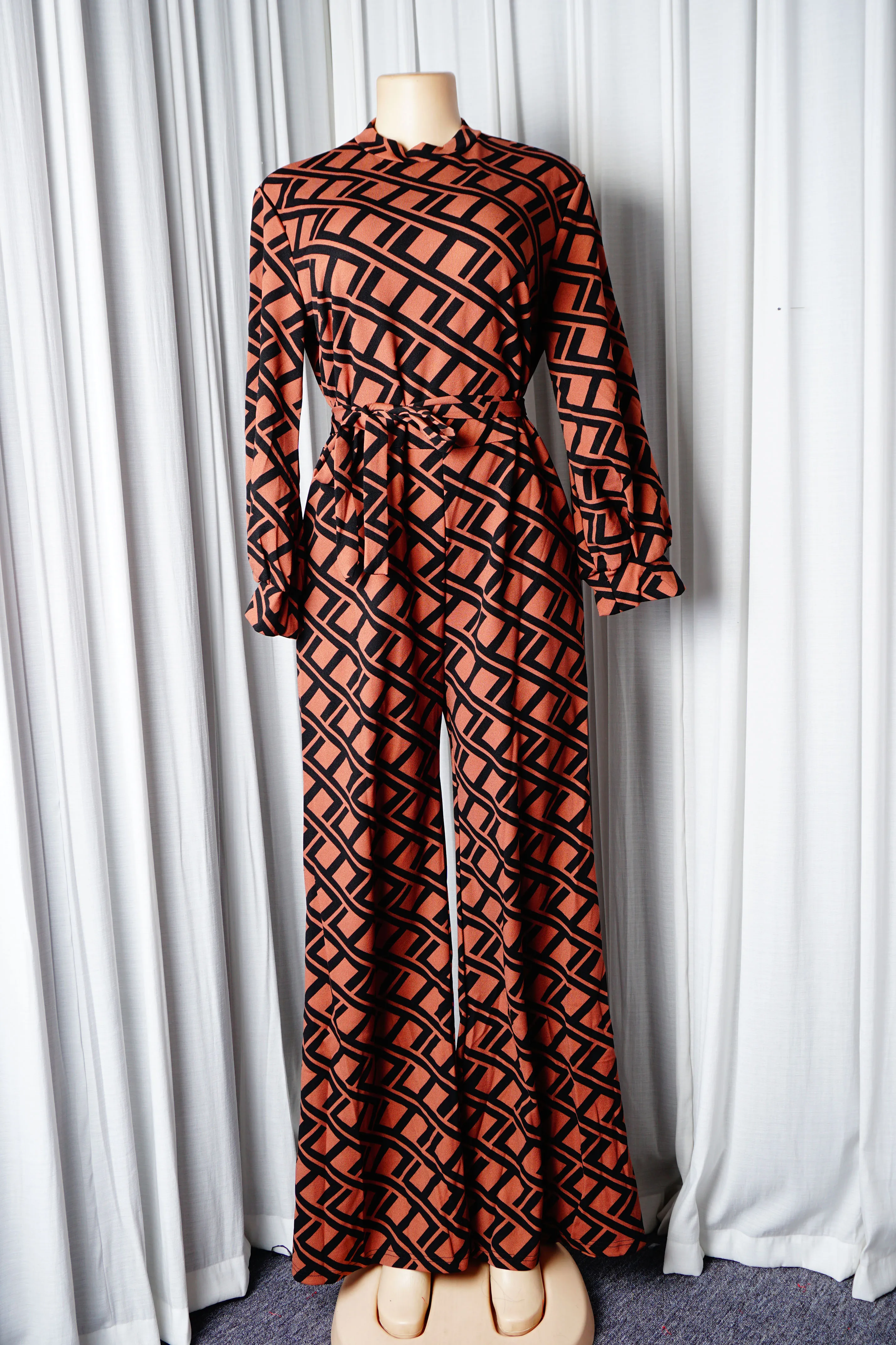 

Longstyle jumpsuit Turtceneck