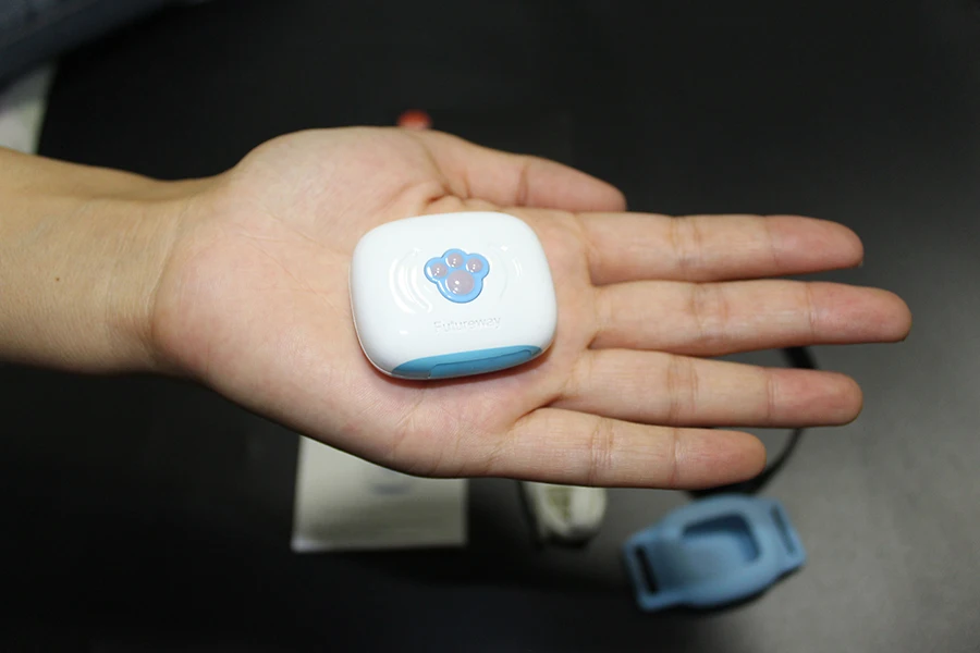 Pet Gps ошейник для собак IP67 Водонепроницаемый кот собака животное трекер ночной светящийся ошейник отслеживающее устройство
