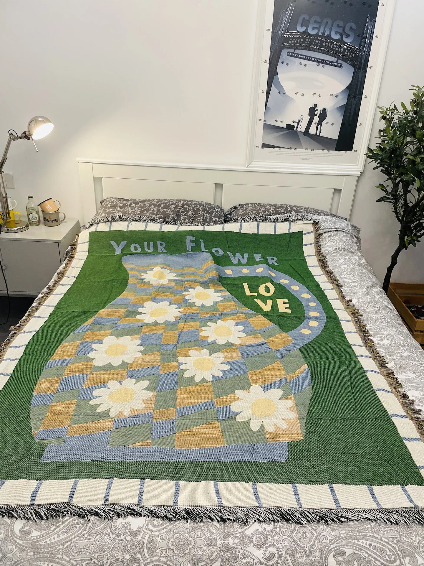 Soft Vase Blanket for Camping Beautiful Flower Picnic Blankets Universal Sofa Bed Cover with Tassel | Дом и сад