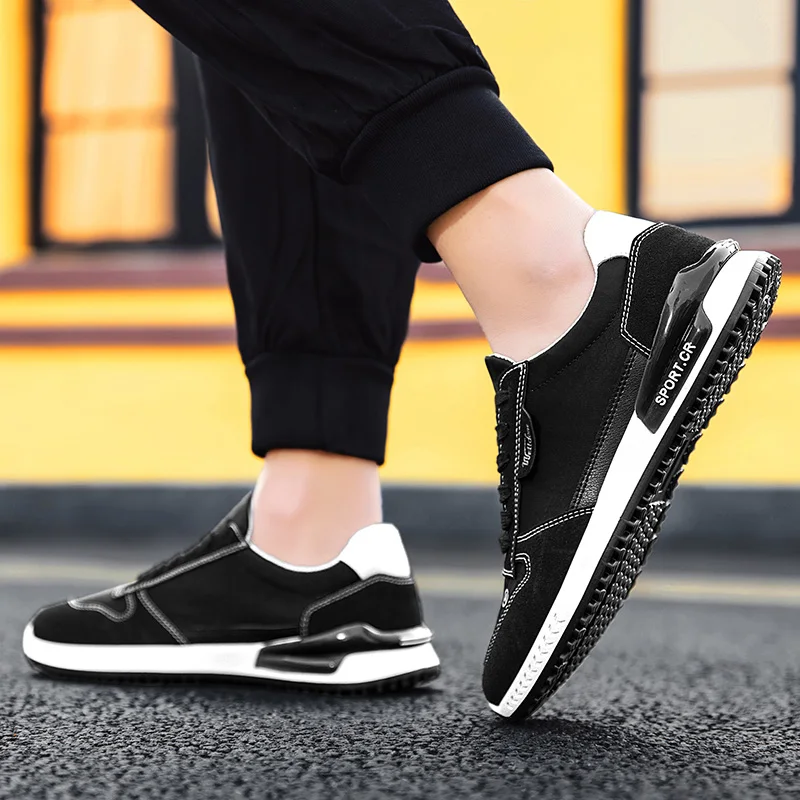 

New Typical Style Men Running Shoes Outdoor Walking Jogging Sneakers Lace Up Mesh Athletic Shoes Soft Fast