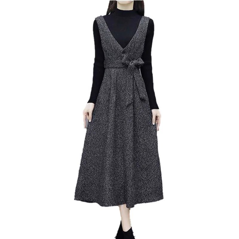 Женское офисное платье без рукавов облегающее трапеция с v образным вырезом