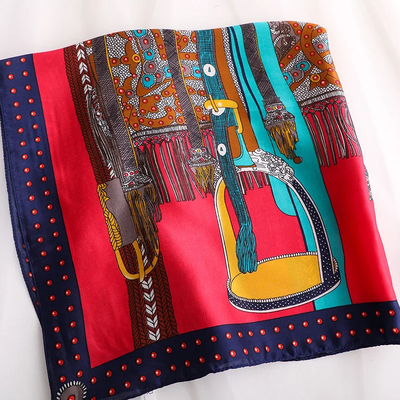 Шарф женский атласный квадратный шелковый с повязкой на голову 70*70 см платок