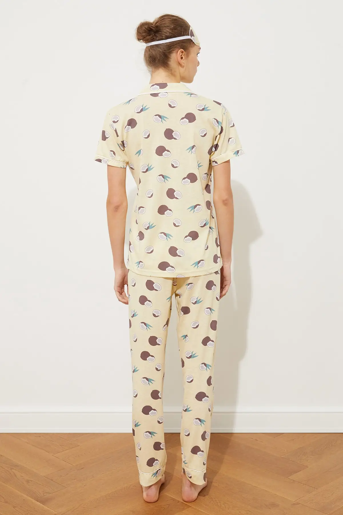 

Trendyol Printed Knitted Pajamas Set THMSS21PT0788