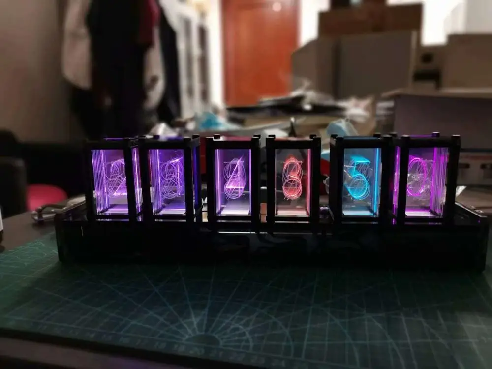 Хит продаж одежда 6 бит RGB светодиодный светящийся цифровые часы газоразрядный