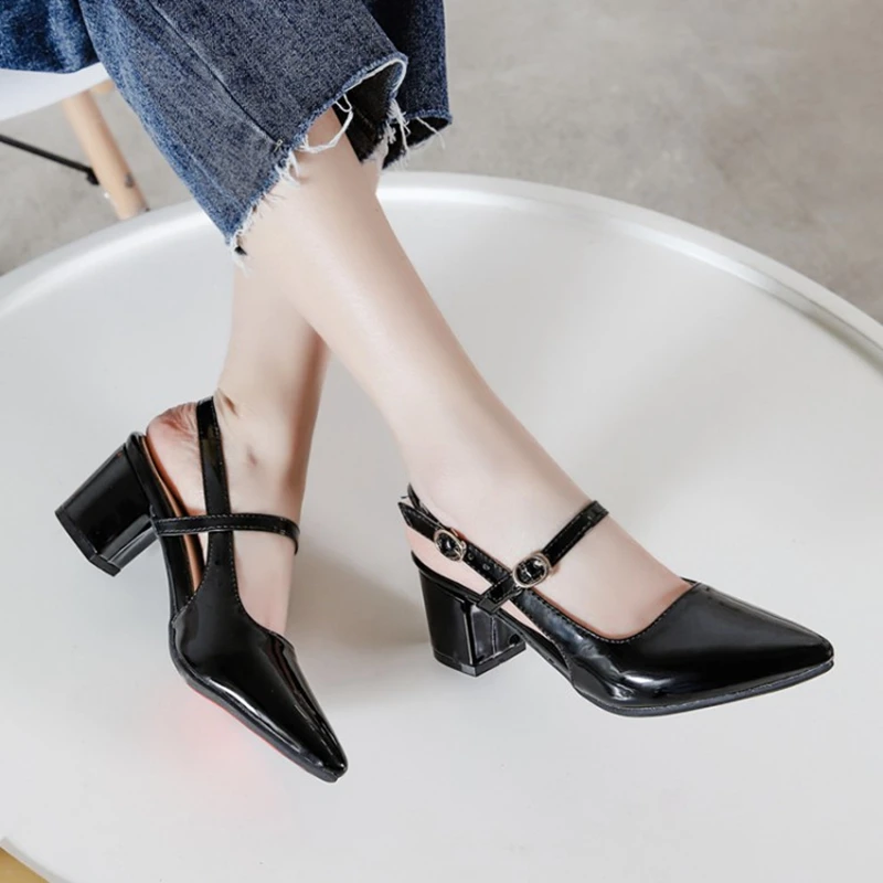 

High heels sandals women 2020 sweet pointed party wedding shoes simple buckle summer platform high heels big size 32-45 8278-1