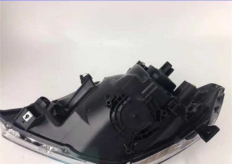 

Osmrk headlight assembly for honda fit Sedan 2003-2006