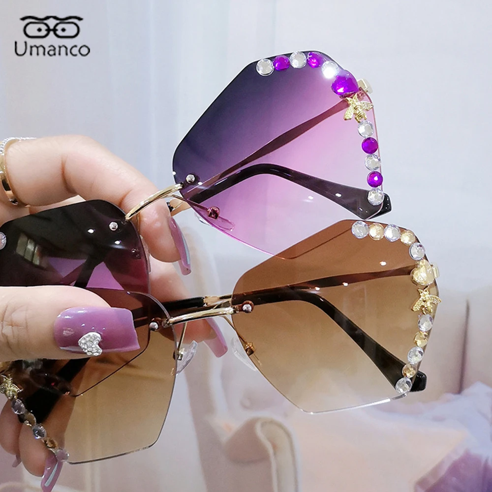 

2021 Luxury Oversized Sunglasses for Women With Rhinestone Decoration Purple Brown Rimless Eyeglasses Beach Travel Gift UV400