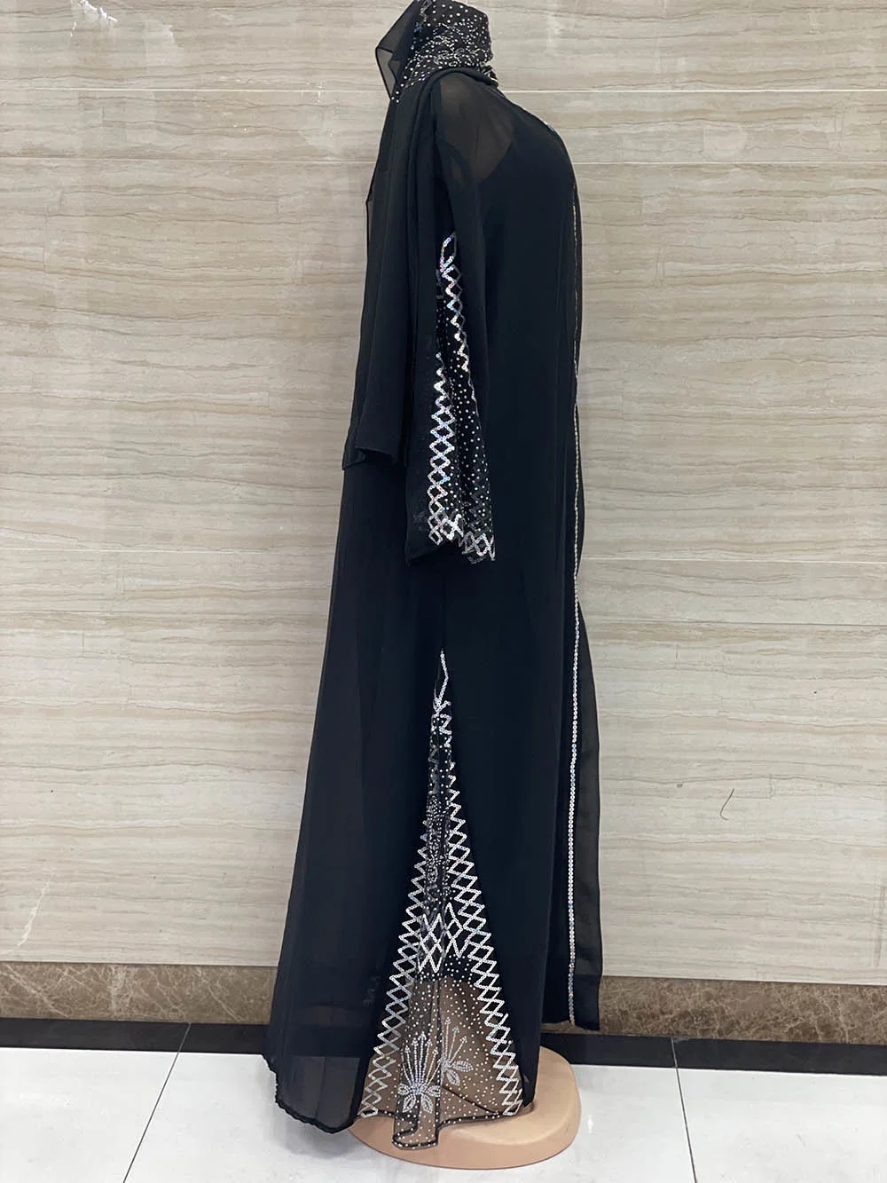 

Стильная африканская женская одежда Дашики абайя модная шифоновая ткань блестки вышивка свободное платье свободный размер + шарф 2 шт.
