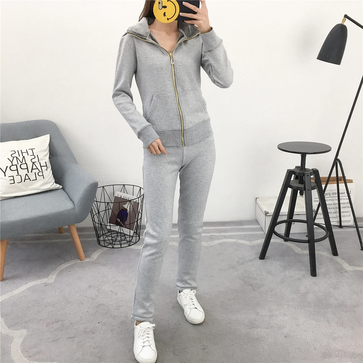 Фирменный женский спортивный костюм для влюбленных фирменный из бархата с