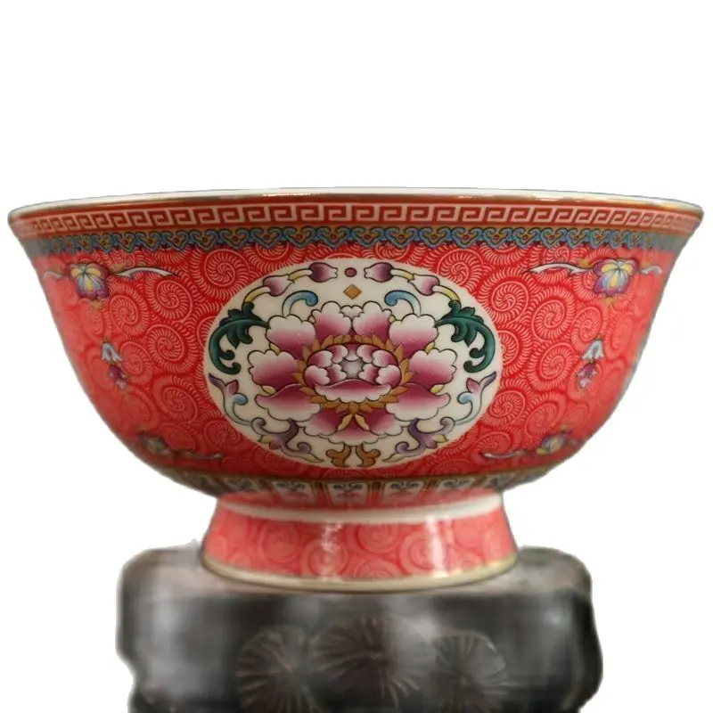 

Chinese Old Porcelain Red Painted Gold-Rimmed Flower Pattern Bowl