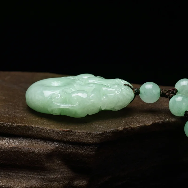 

Natural Myanmar jadeite brave troops safety button pendant simple pendant temperament jewellery fashion for women men lucky