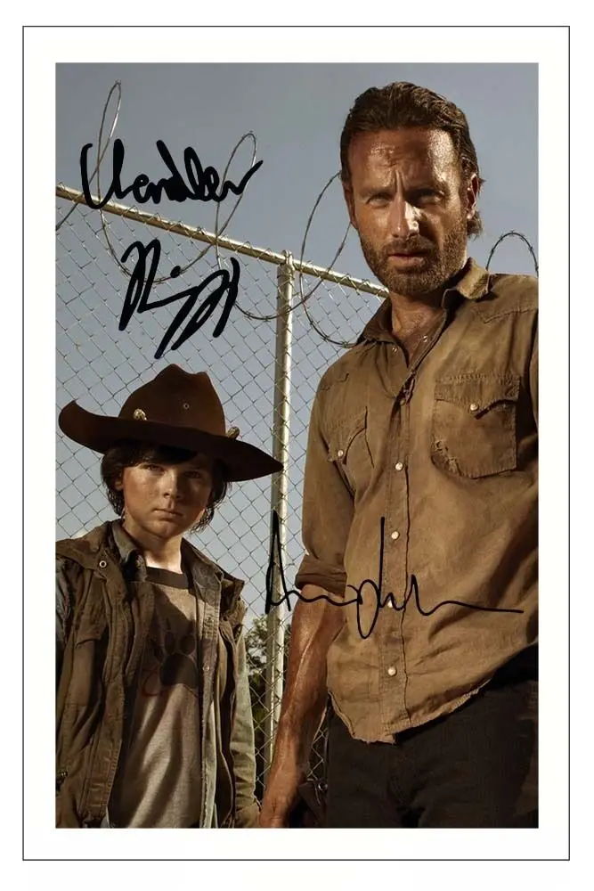 

Печатный Шелковый плакат с эндрем Линкольном и чандлером Риггс Ходячие мертвецы 24x36 дюймов