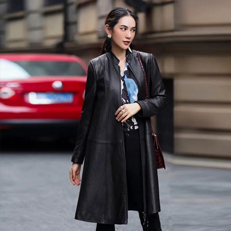 Модный женский плащ средней длины из овчины с длинным рукавом и стоячим