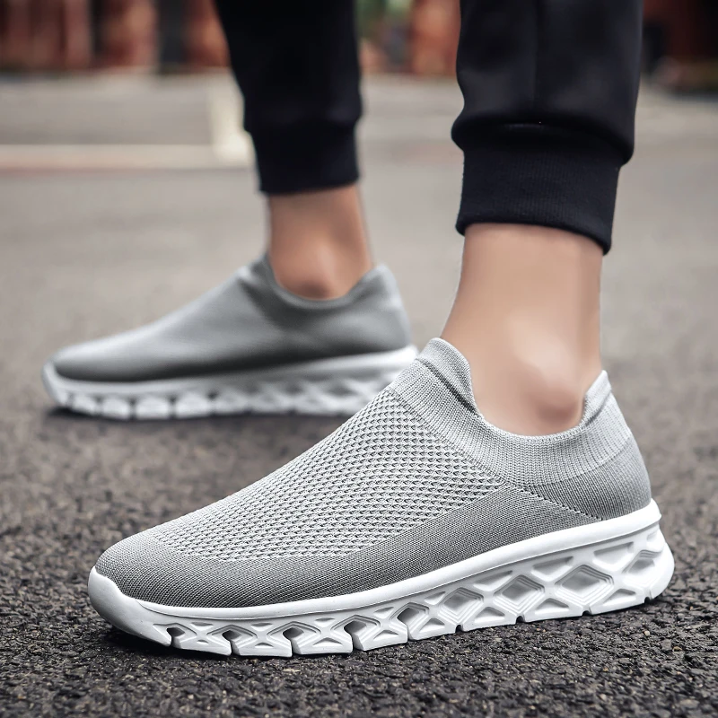 

2020 Summer New Breathable Fashion Stylish Guy's Shoes All-match Black Slip-on Lazy Socks Sports Casual Trendy Shoes