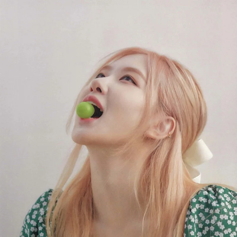 

kpop Korean Celebrity loose sweet temperament short sleeved dress women summer Nightclub sexy V-neck mini Floral dresses