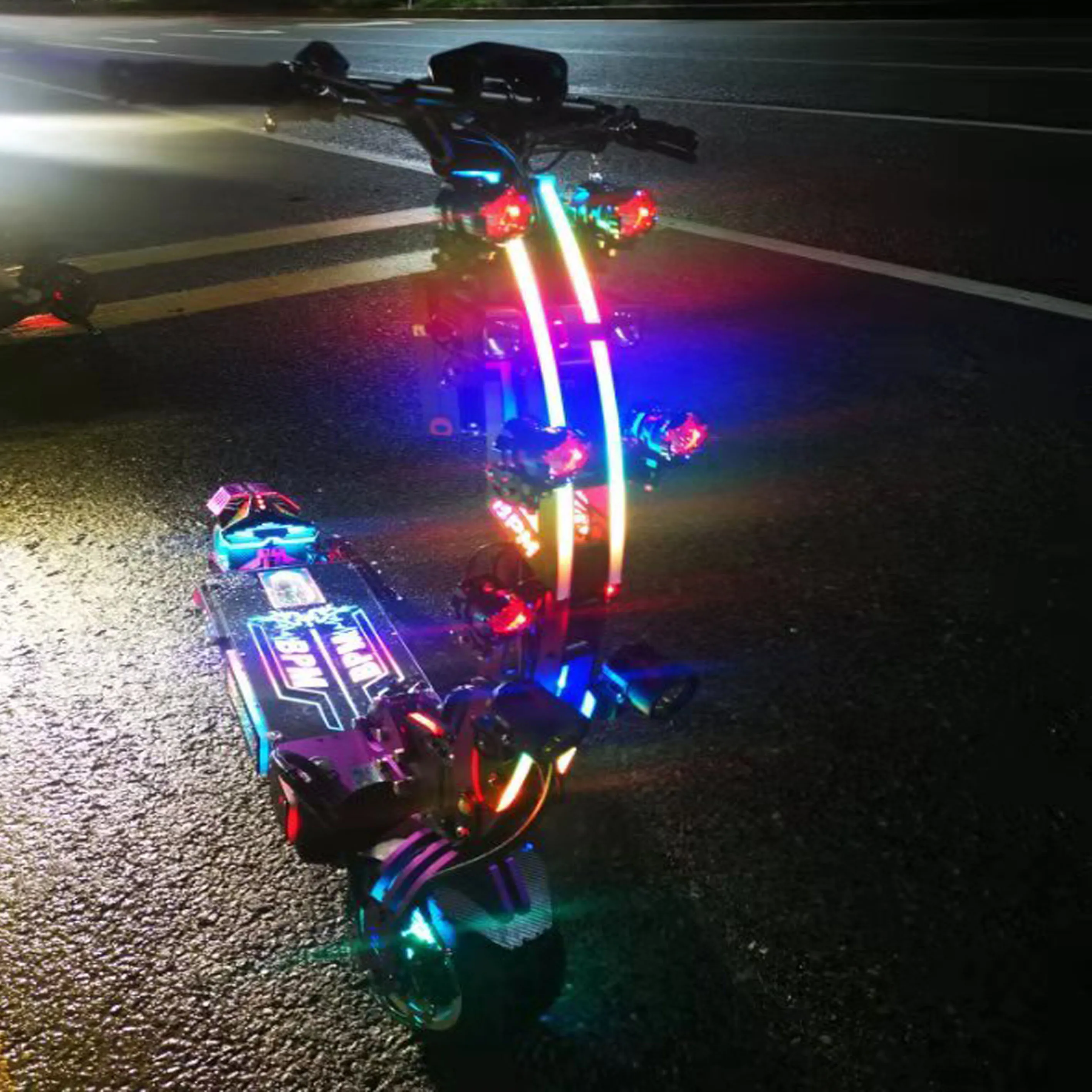 KWHEEL по индивидуальному заказу скутер светодиодное напольное 60V 35Ah Электрический скутер