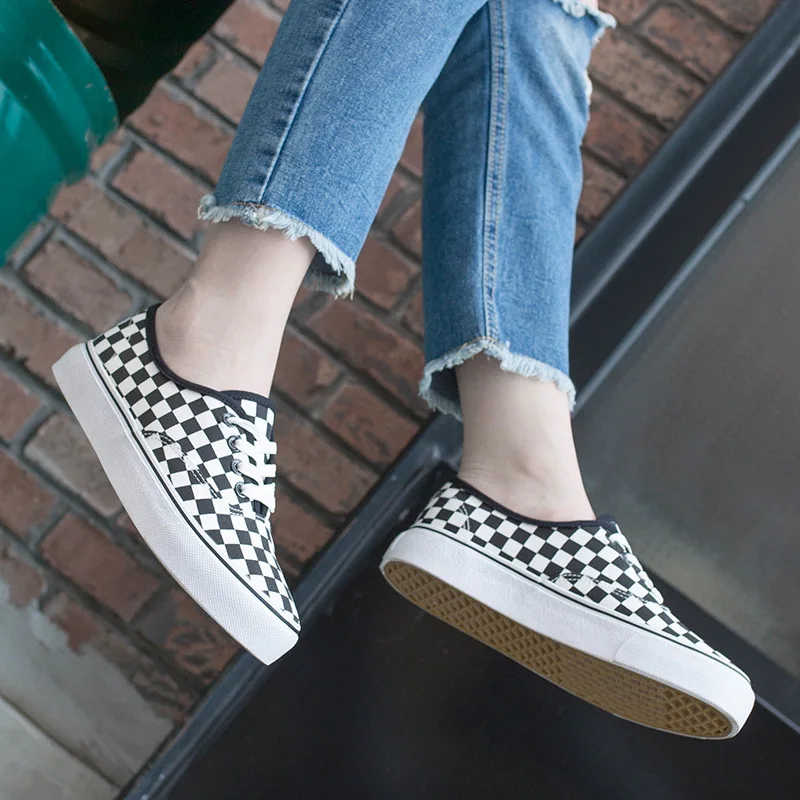 

Spring/Autumn Women Flats Shoes Woman Canvas Vulcanize Shoes Plaid Fashion Lace-up Shallow Plus Size High Quality Ladies Shoes