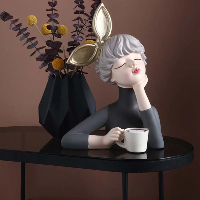 

Nordic Miniatures Figurine Craft Creative Girl With Bag Ornament Nordic Living Room OfficeDesk Decoration Craft Birthday Gift