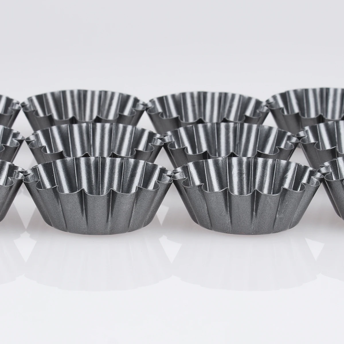 

12pcs non-stick tart pan Carbon Steel Mini egg Tart Pans Reusable Cupcake mold flower cup cake mold Muffin Baking Cup Mold