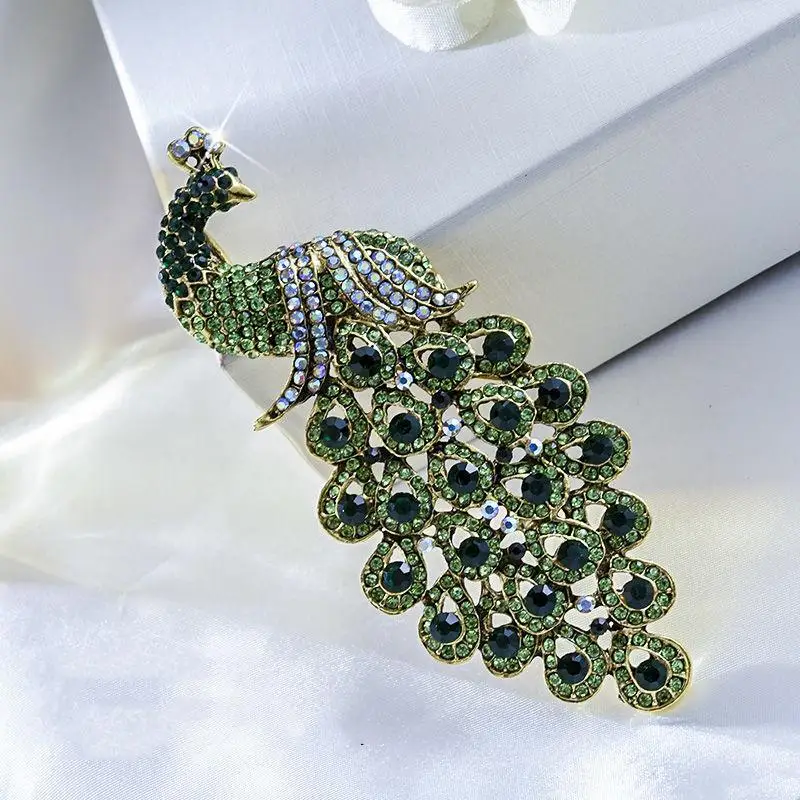 

Exquisite Fashion Luxurious Green Zircon Peacock Brooch for Men Women Attending Party Banquet Clothing Pendant