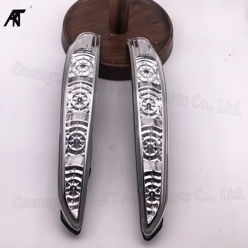 Высокое качество зеркало заднего вида поворотное боковое LED Flasher OEM: 87614 4Q000 87624 для