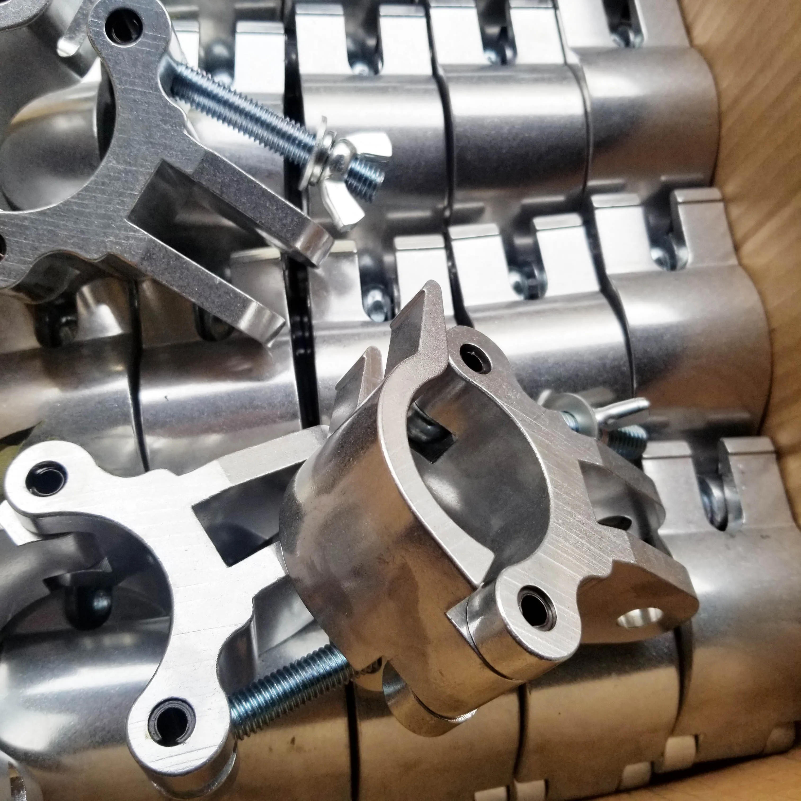 Алюминиевый вертлюжный зажим для установки в башню|swivel clamp|clamps forclamping clamp |