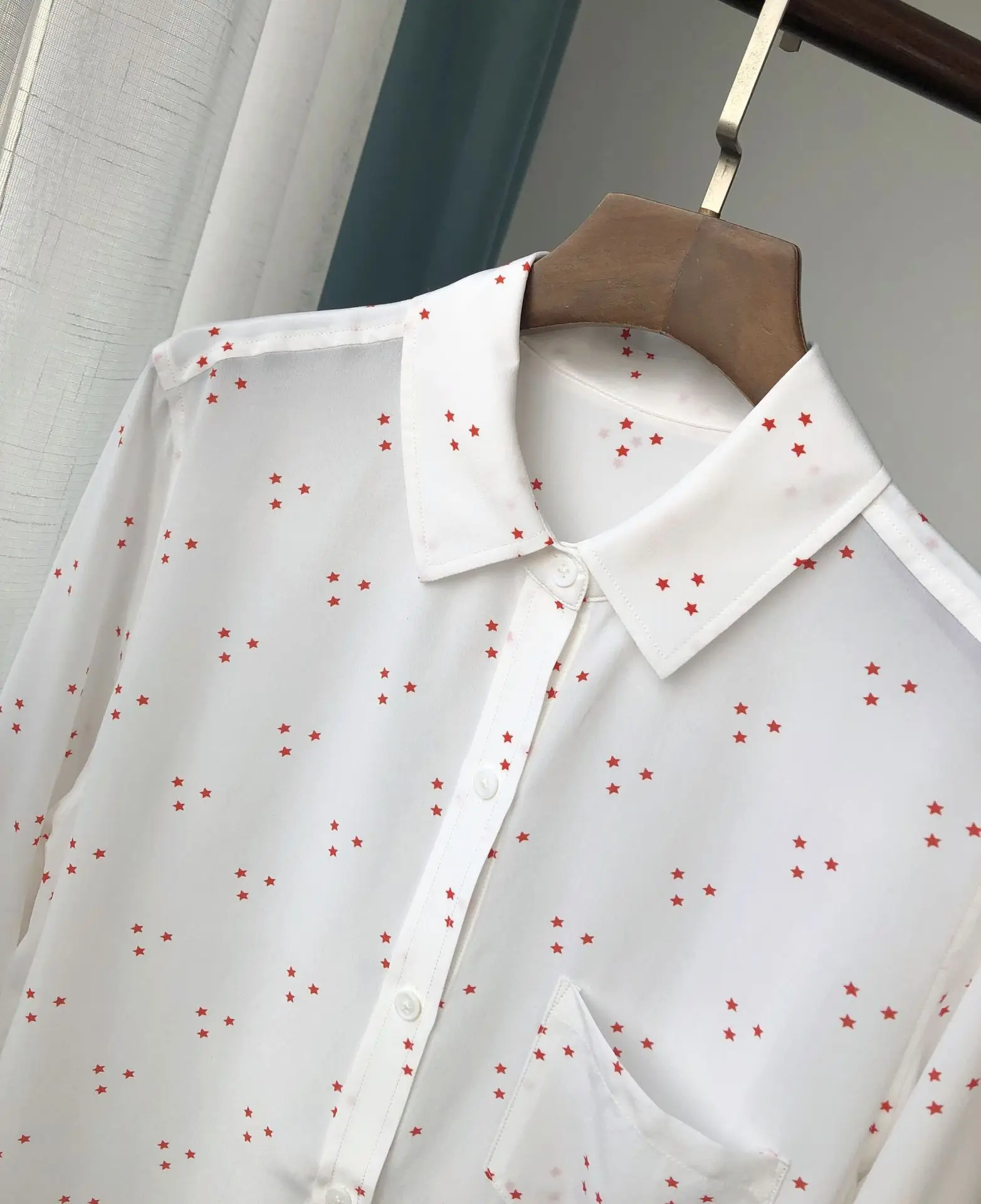 Женская рубашка из натурального шелка офисная блузка с длинным рукавом и принтом