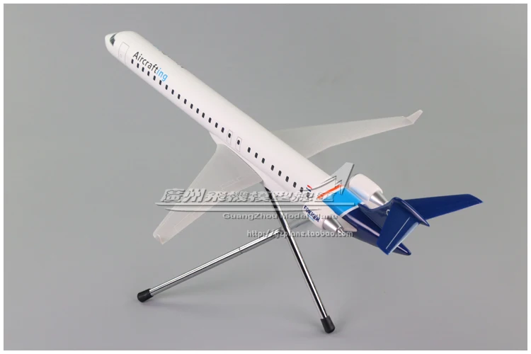 Пластиковая Сборная модель самолета FOKKER F70 F100 CRJ1000 1:100 для коллектора модели |