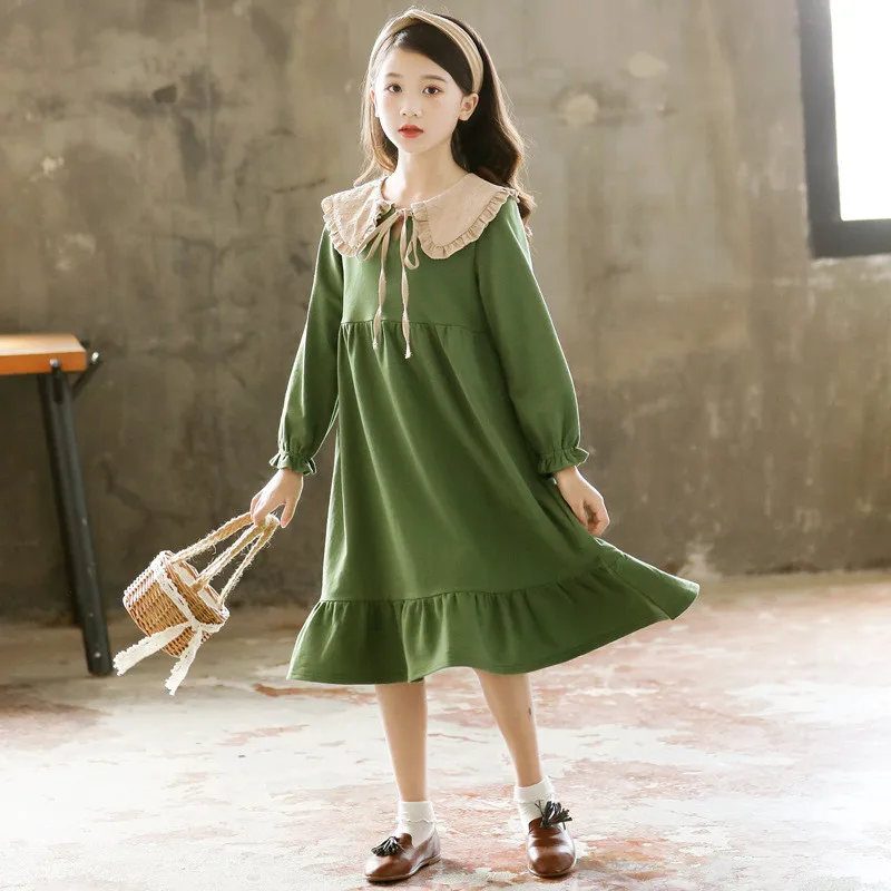 Повседневное хлопковое платье с длинными рукавами и отложным воротником для