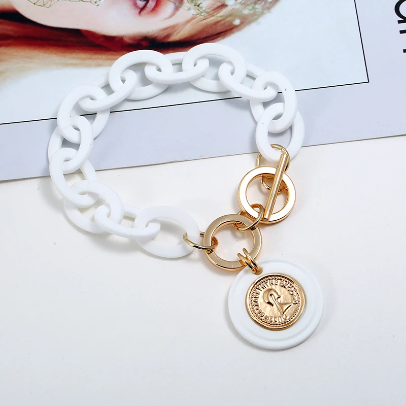 

Boho Black Acrylic link Chain bracelet femme Queen's Head Gold Coin Pendant Bracelets for Women Pulseras mujer moda 2019 jewelry