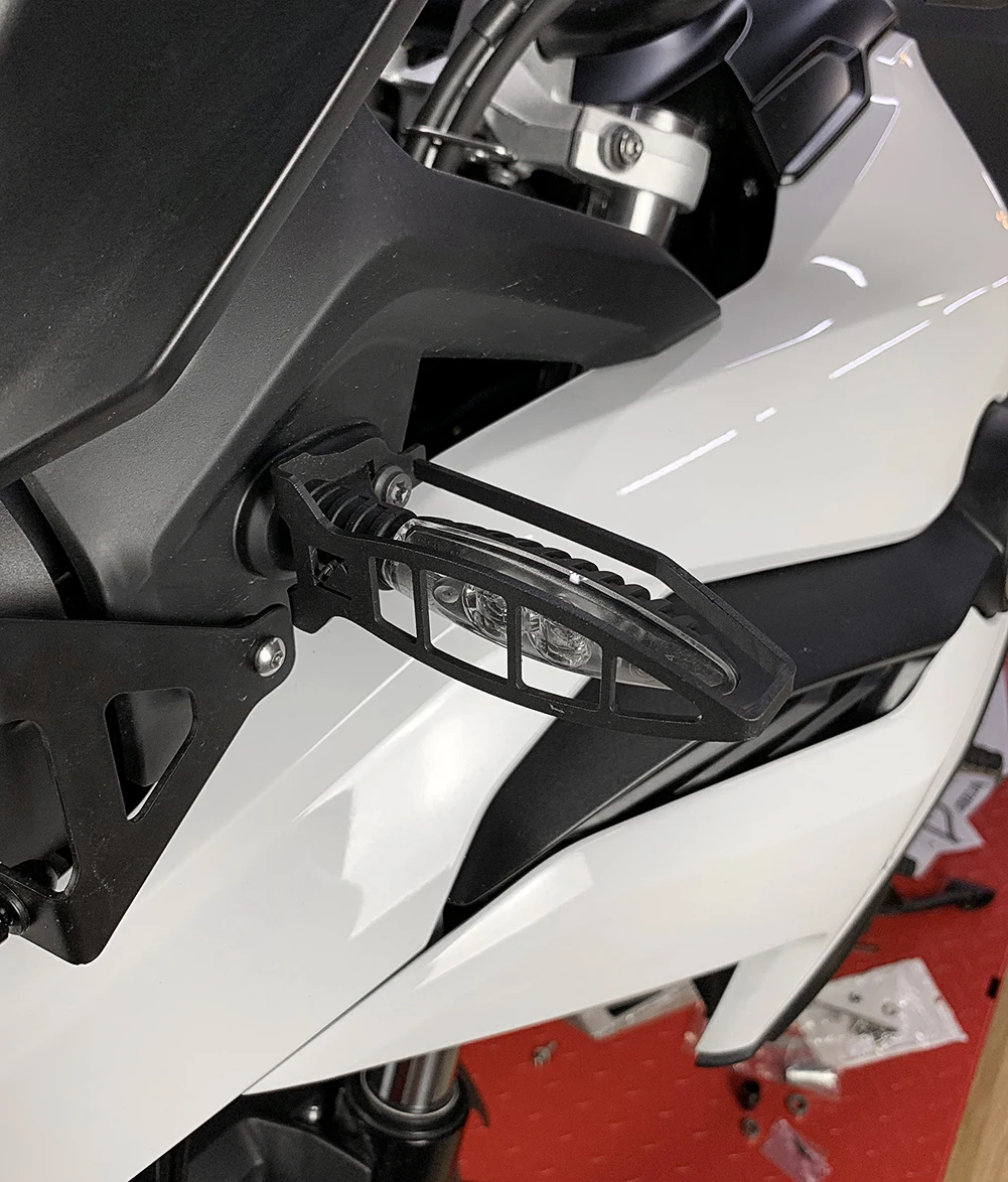 

2010 2011 2012 2013 2014 2015 for BMW R1200R F700GS F800GS R1200GS Adventure Turn Signal Indicator Light Grill Protector Guard