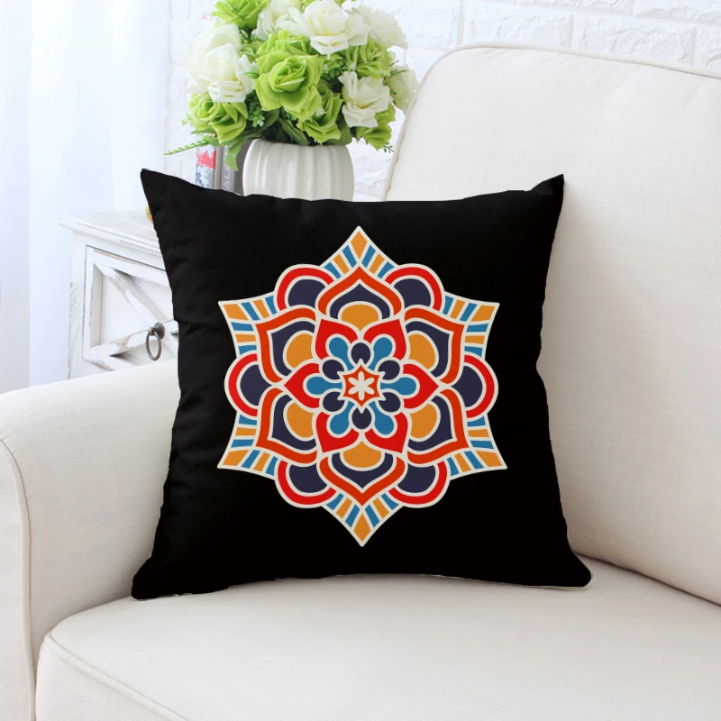 Квадратные наволочки с геометрическим принтом в стиле Марокко на талии для