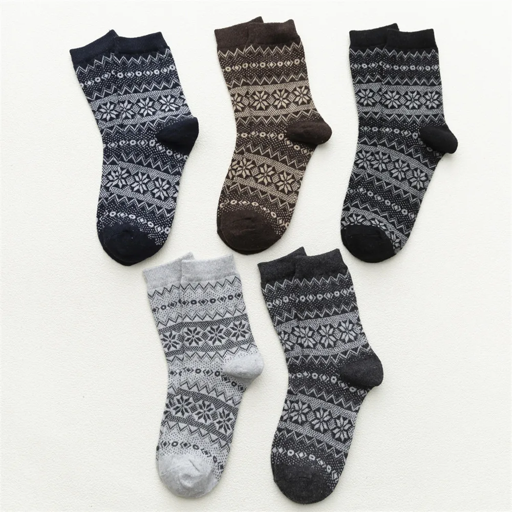 

5 Pairs/Lot Men Socks Witner Warm Thick Wool Vintage Christmas New Year Style Colorful Gift Striped Diamond Geometry Wave Autumn