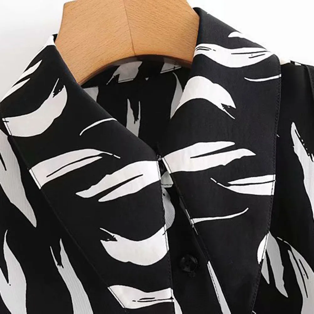 

Japan Style Blouse Spring Autumn New Korean Fashion Temperament Loose Casual Simple Hot Sale Fake Two Printing Long Sleeve Lapel