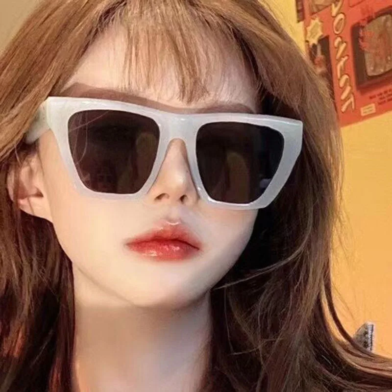 

New Simple Style Women's Candy Colors Square Fashion Brown Sunglasses